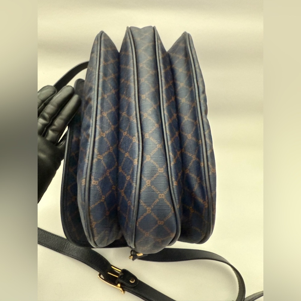 Bally Crossbody - Picture 5 of 9